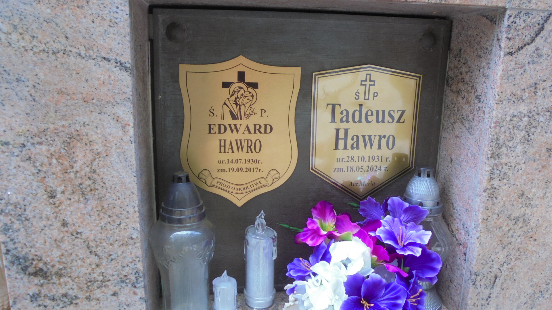 Grób TADEUSZ HAWRO