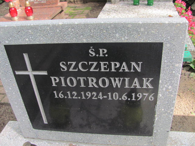 Szczepan PIOTROWIAK 1924 Gdynia - Grobonet - Wyszukiwarka osób pochowanych