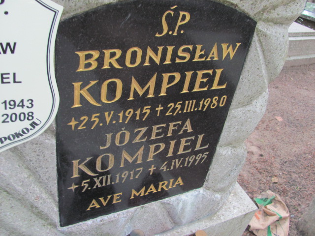 Józefa KOMPIEL 1917 Gdynia - Grobonet - Wyszukiwarka osób pochowanych