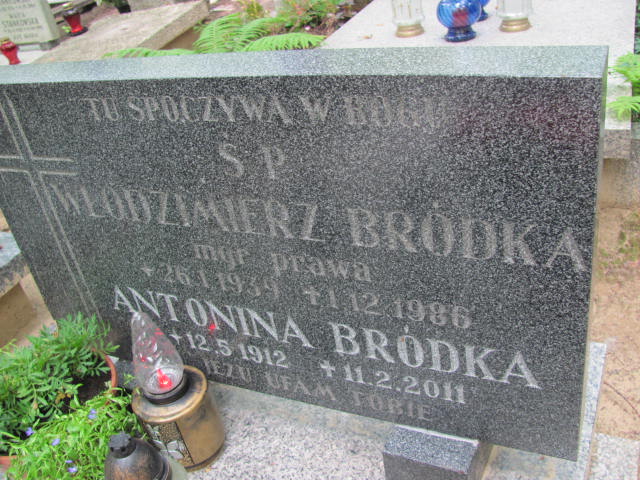 Włodzimierz Jan BRÓDKA 1939 Gdynia - Grobonet - Wyszukiwarka osób pochowanych