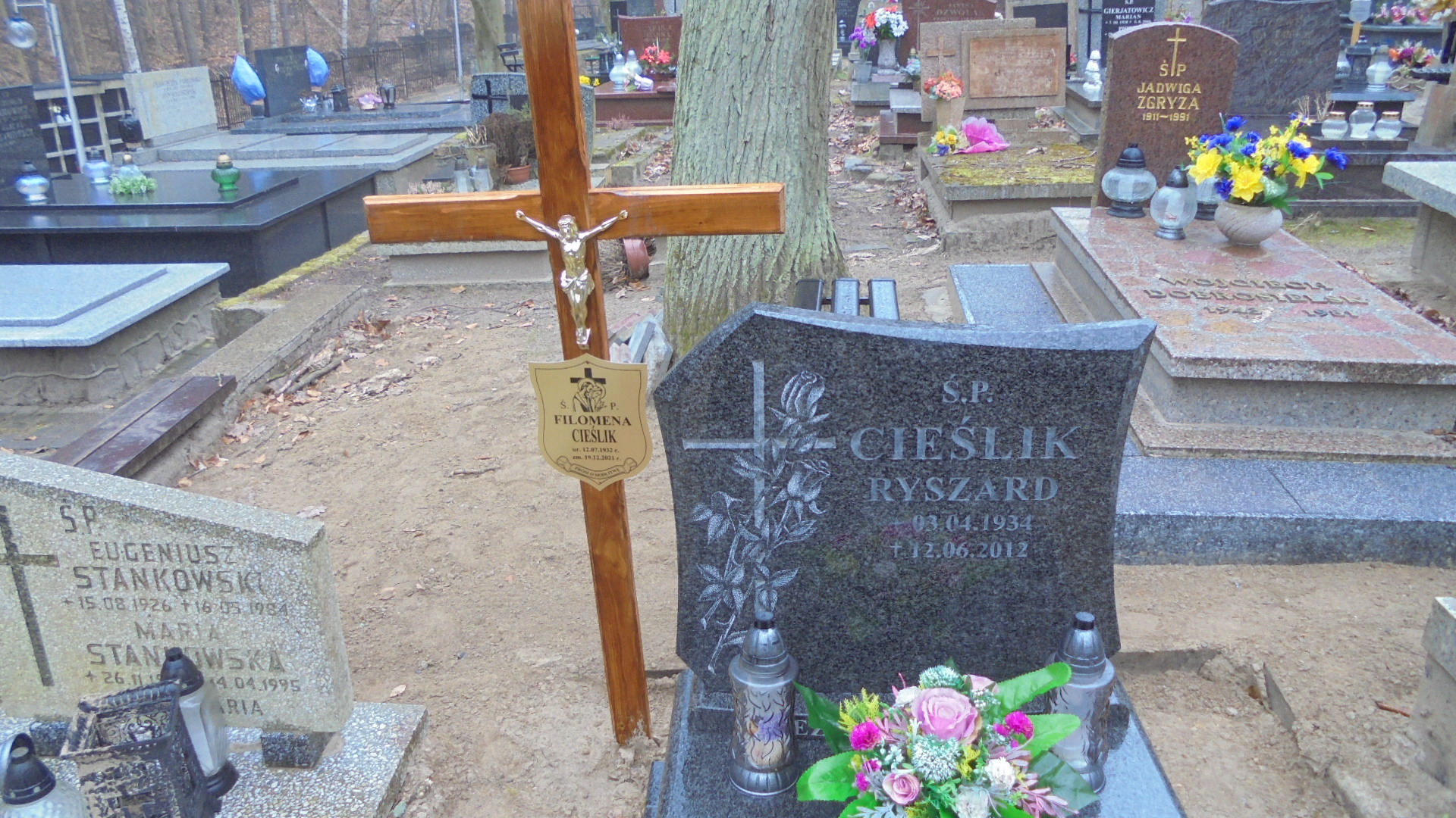 Ryszard CIEŚLIK 1934 Gdynia - Grobonet - Wyszukiwarka osób pochowanych