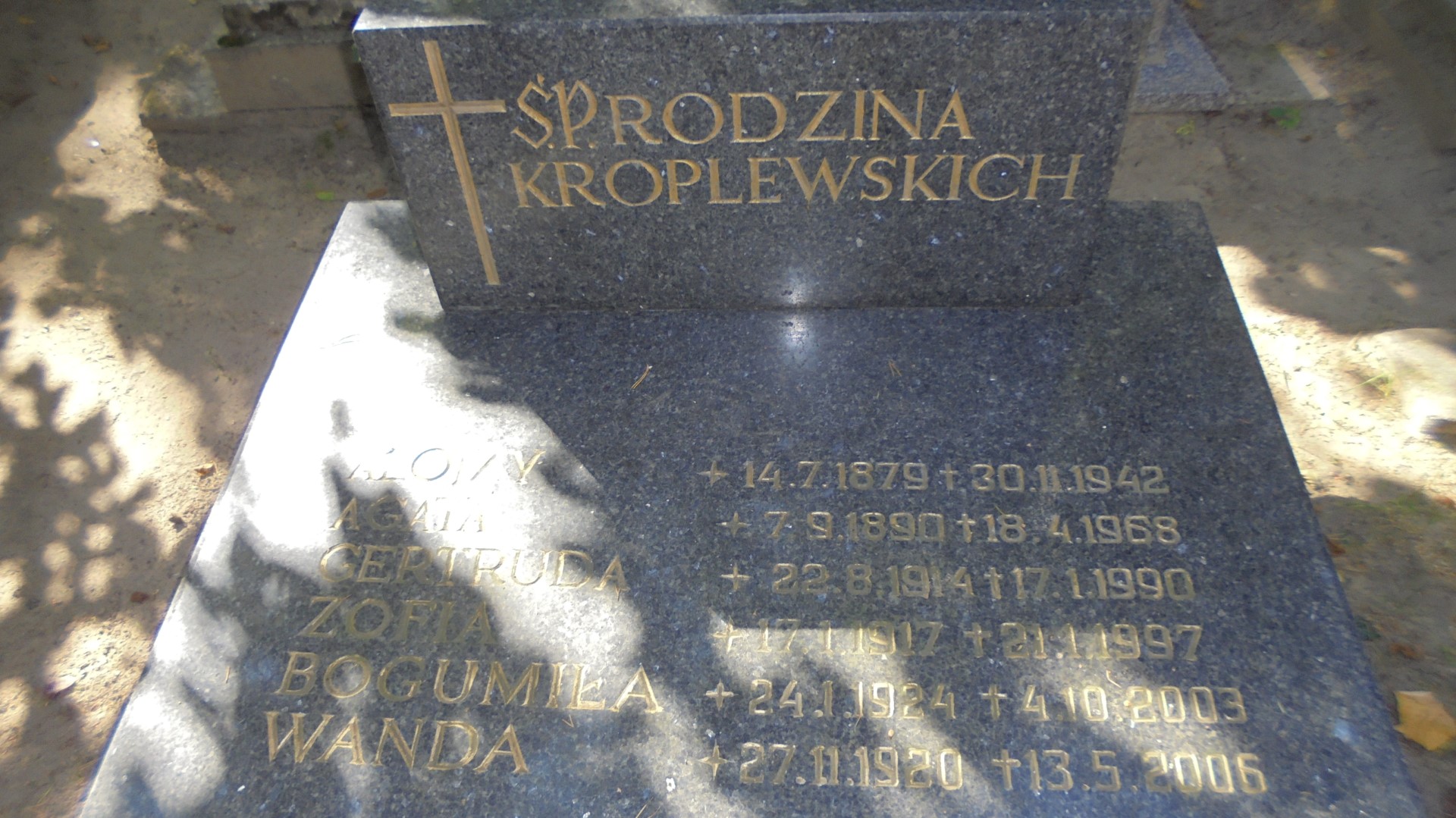 Zofia KROPLEWSKA 1917 Gdynia - Grobonet - Wyszukiwarka osób pochowanych