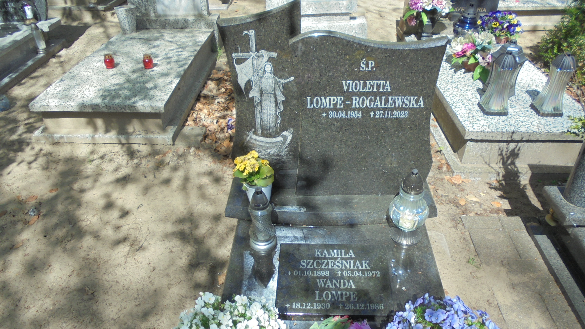 Kamila SZCZEŚNIAK Gdynia - Grobonet - Wyszukiwarka osób pochowanych