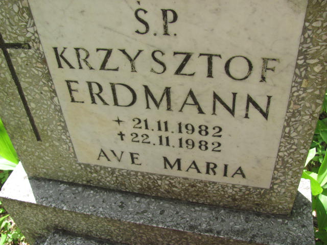 Krzysztof ERDMANN 1982 Gdynia - Grobonet - Wyszukiwarka osób pochowanych