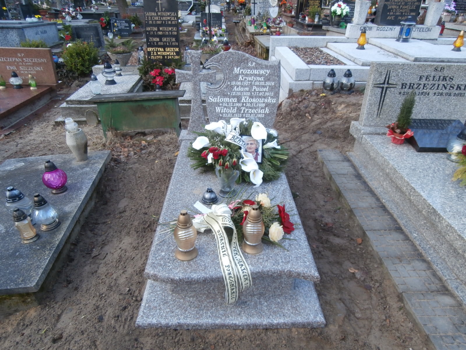 Krystyna MROZOWSKA 1927 Gdynia - Grobonet - Wyszukiwarka osób pochowanych