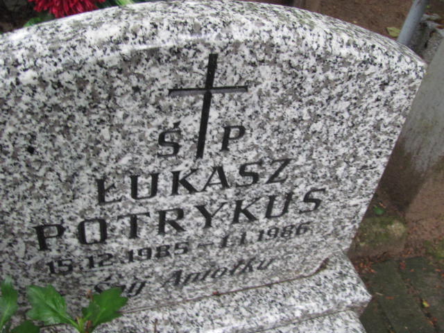 Łukasz POTRYKUS 1985 Gdynia - Grobonet - Wyszukiwarka osób pochowanych
