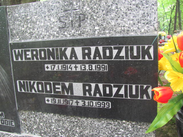 Weronika RADZIUK 1914 Gdynia - Grobonet - Wyszukiwarka osób pochowanych