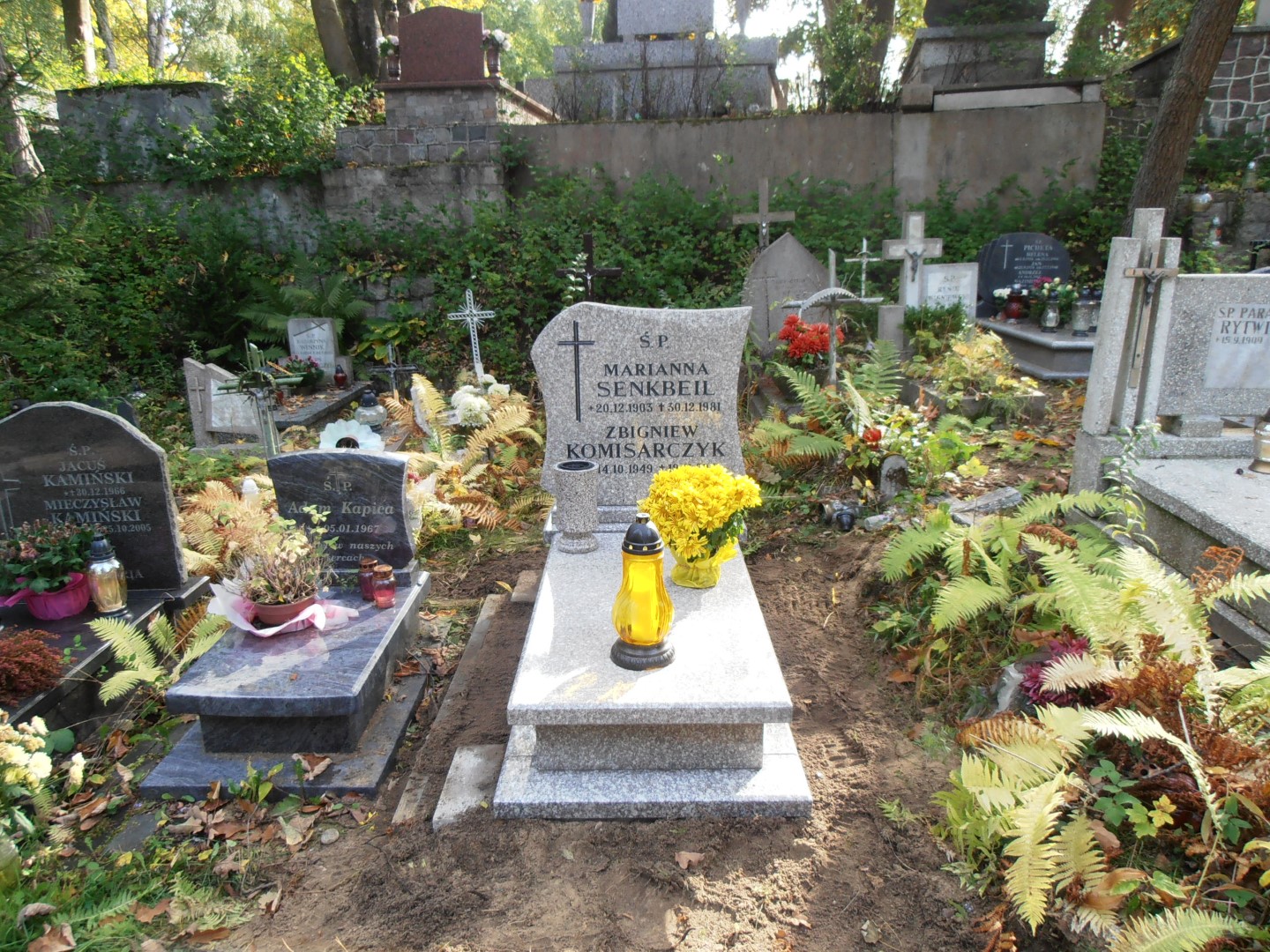 Zbigniew KOMISARCZYK 1949 Gdynia - Grobonet - Wyszukiwarka osób pochowanych