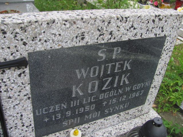 Wojtek KOZIK 1950 Gdynia - Grobonet - Wyszukiwarka osób pochowanych