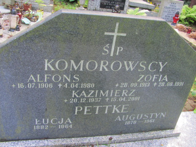 Kazimierz Aleksander KOMOROWSKI 1937 Gdynia - Grobonet - Wyszukiwarka osób pochowanych