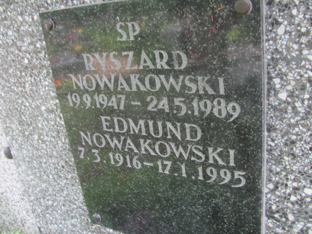 Janina NOWAKOWSKA 1922 Gdynia - Grobonet - Wyszukiwarka osób pochowanych