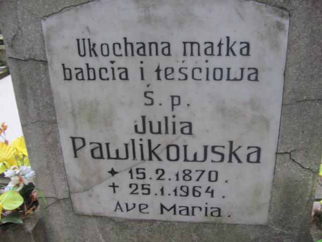 Julia PAWLIKOWSKA Gdynia - Grobonet - Wyszukiwarka osób pochowanych