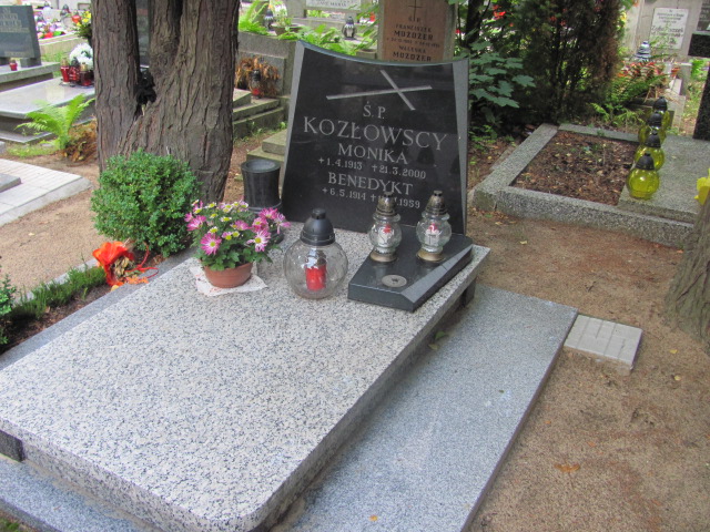 Monika KOZŁOWSKA 1913 Gdynia - Grobonet - Wyszukiwarka osób pochowanych