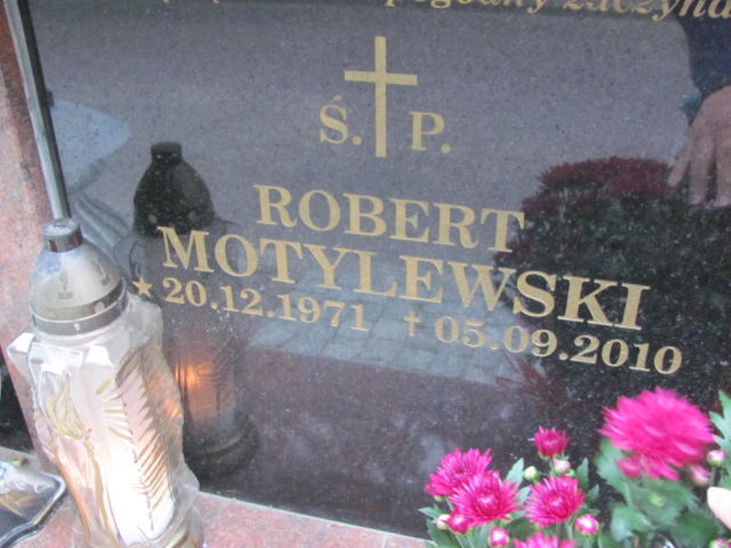 Robert Karol MOTYLEWSKI 1971 Gdynia - Grobonet - Wyszukiwarka osób pochowanych