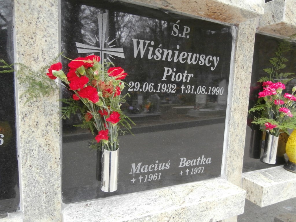 Beatka WIŚNIEWSKA 1971 Gdynia - Grobonet - Wyszukiwarka osób pochowanych