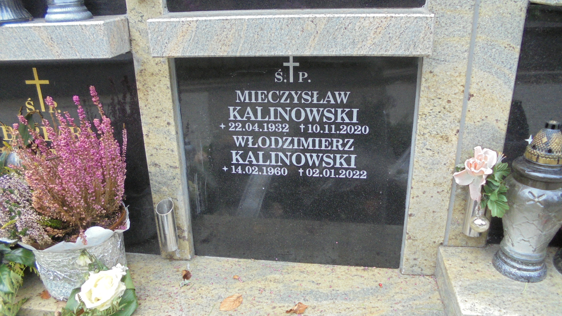 Zdjęcie grobu WŁODZIMIERZ KALINOWSKI