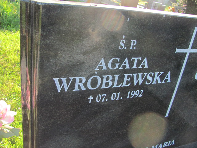 Halina Krystyna CIEŚLIŃSKA 1942 Gdynia - Grobonet - Wyszukiwarka osób pochowanych