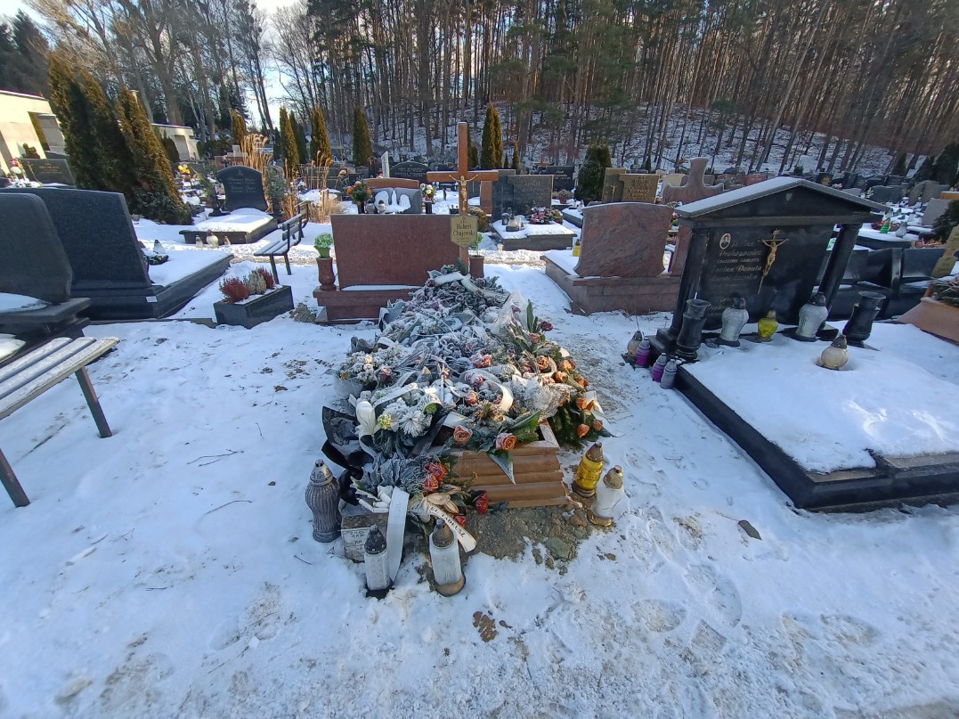   Gdynia - Grobonet - Wyszukiwarka osób pochowanych