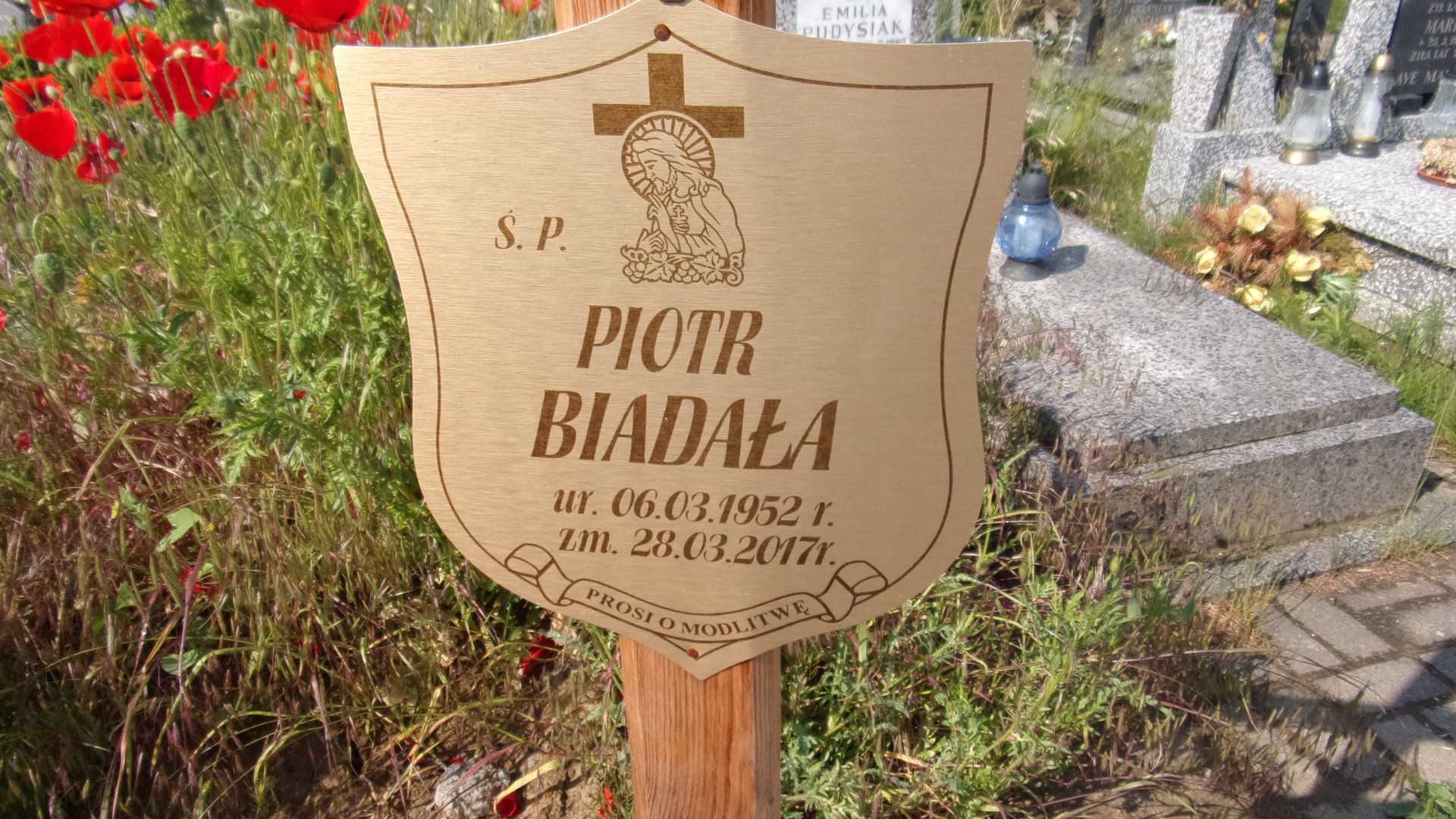 Grób PIOTR BIADAŁA