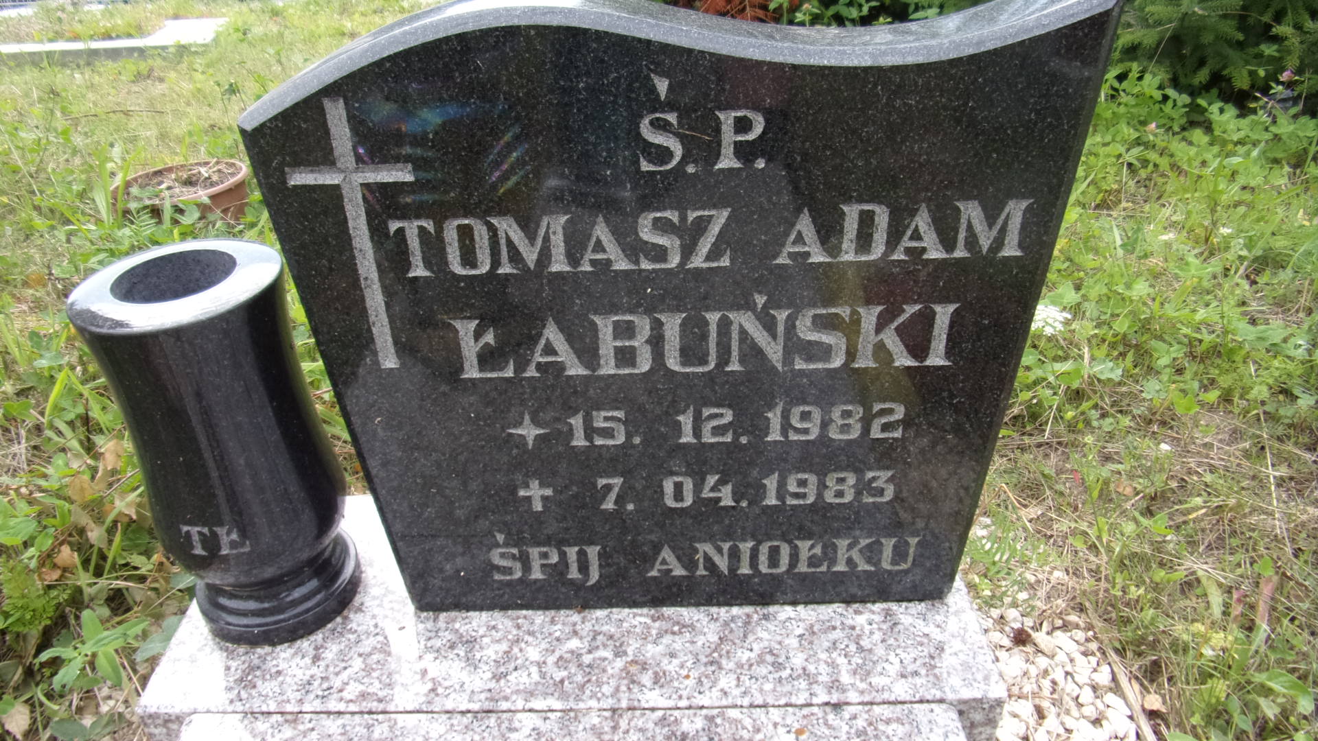 Tomasz Dziecko ŁABUŃSKI 1982 Gdynia - Grobonet - Wyszukiwarka osób pochowanych