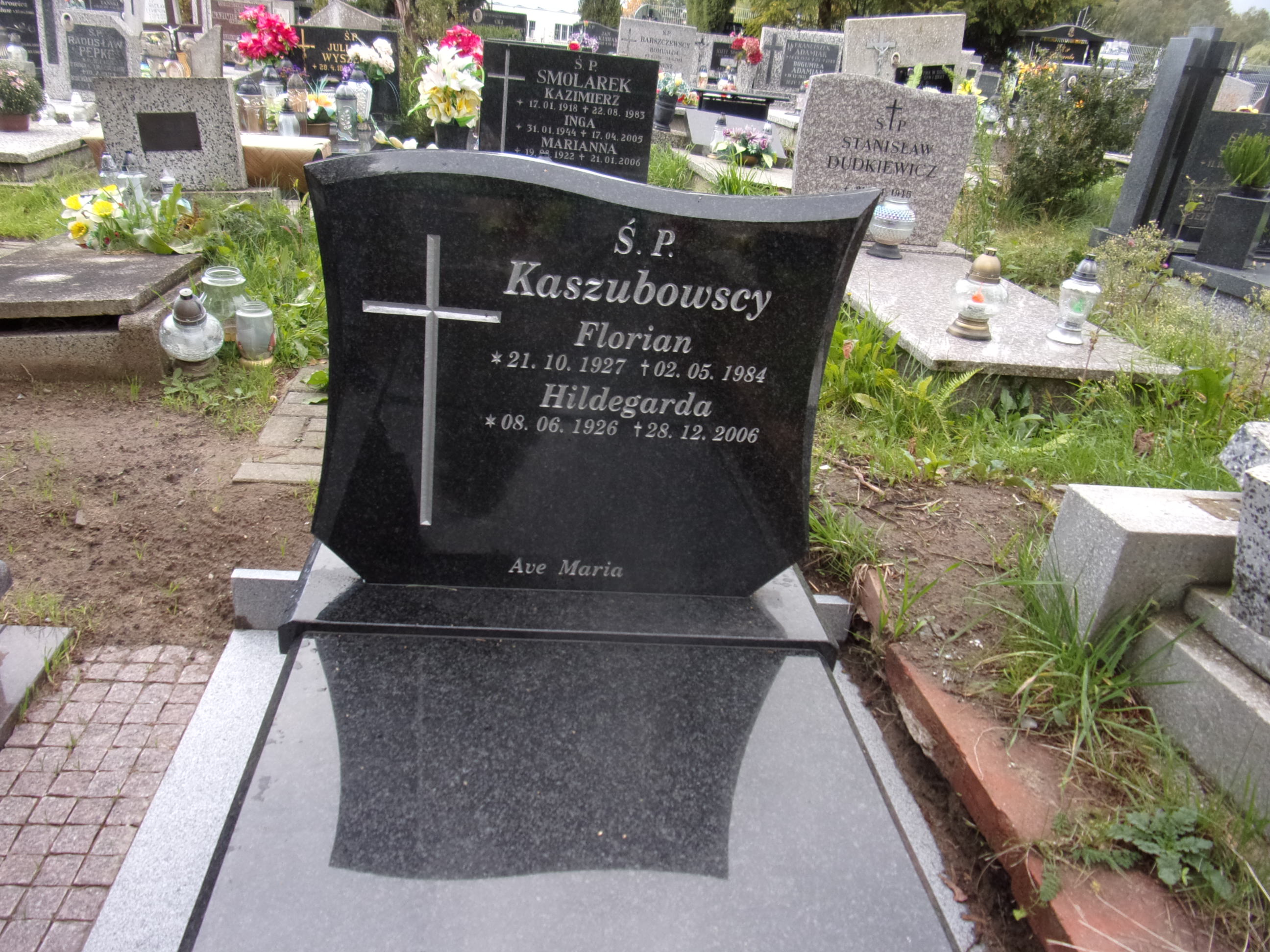 Hildegarda KASZUBOWSKA 1926 Gdynia - Grobonet - Wyszukiwarka osób pochowanych