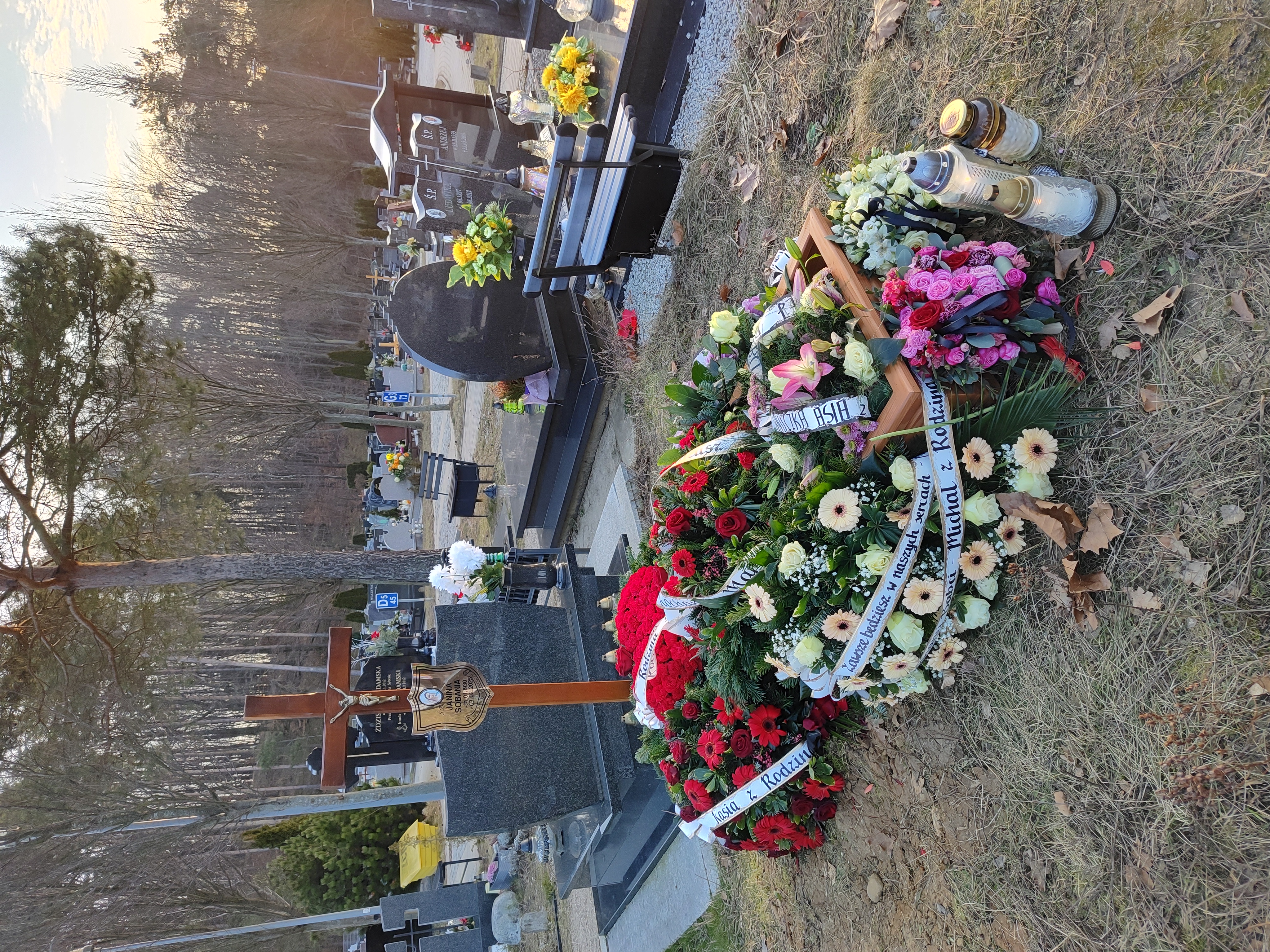 Grób JANINA SOBANIA