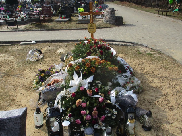 Grób TADEUSZ UZARSKI