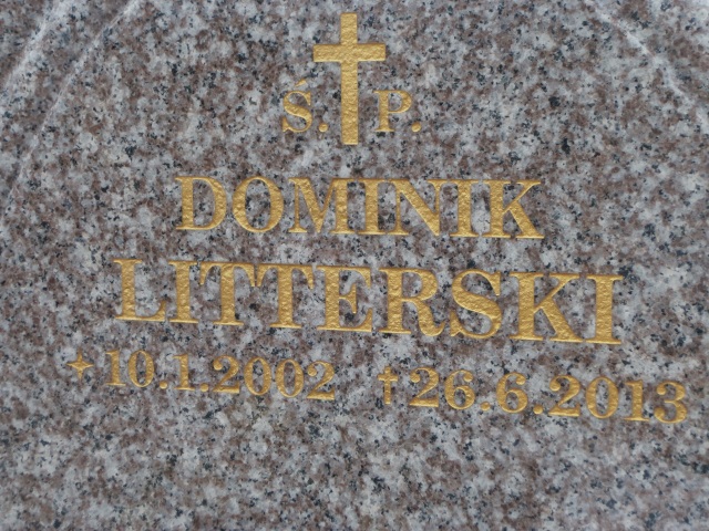Dominik LITTERSKI 2002 Gdynia - Grobonet - Wyszukiwarka osób pochowanych