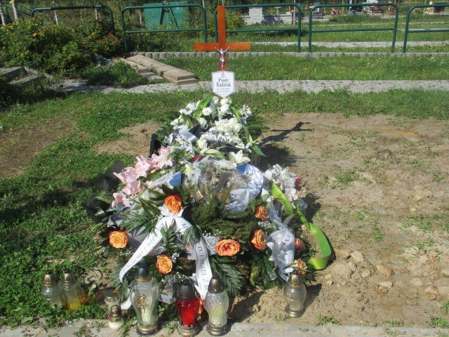 Grób PIOTR RADZIUK