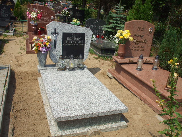 Grób BARBARA JEŻEWSKA