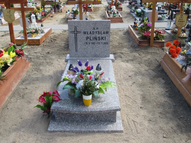 Grób WŁADYSŁAW PLIŃSKI